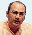 Shaffi Mather quits as CM's financial advisor