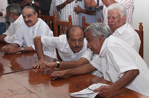 Judicial probe into Kerala solar scam, Left ends siege