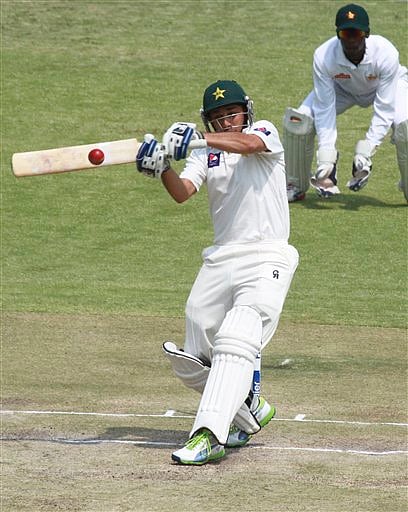 Zimbabwe forges ahead against Pakistan