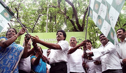 Students go green, spread word on global warming