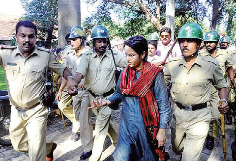 IAS Officer Named in Rs 100-crore Scam