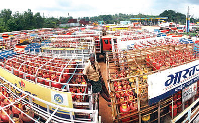  As part of the Deepam-2 scheme, the first tranche of free cylinders is set to be delivered to eligible beneficiaries from November 1. 