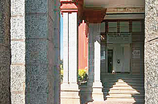 A Landmark Memory Throbbing in the Heart of the City