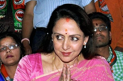 Dream Girl Hema Malini Turns Modi Dream Seller  