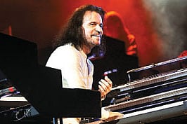 Yanni's Concert in Bangalore High on Energy