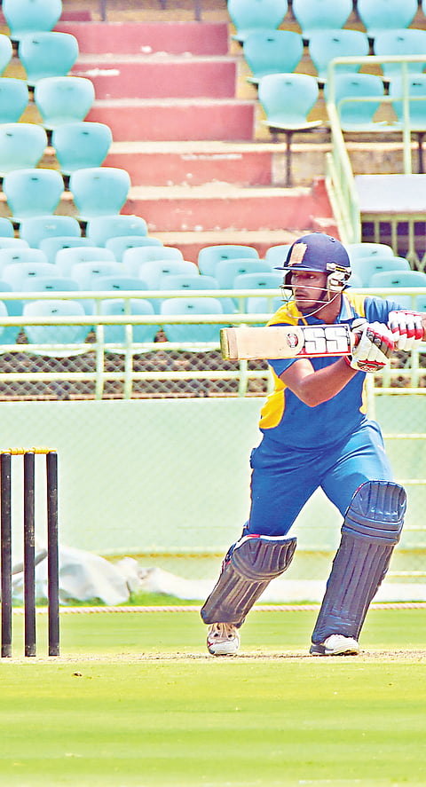 Ravi Teja Turns Centurion; Tamil Nadu Bite the Dust