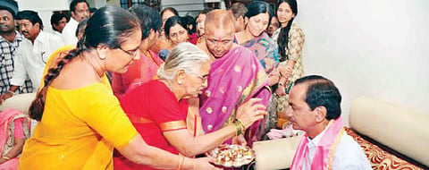 TRS Wins Telangana, Makes Light of Cong heavyweights