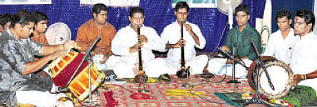 A Percussion Performance With Thrumming Cadences of Joy 