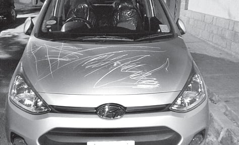 Cars Decorated With Deep Scratches, Owners Baffled