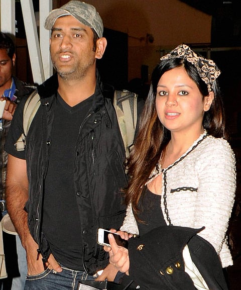 Dhoni Becomes Father of a Baby Girl