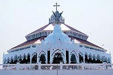 Building Luxurious Churches a 'Cardinal' Sin to be Shunned