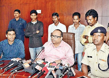 Members of Maoist Militia Surrender