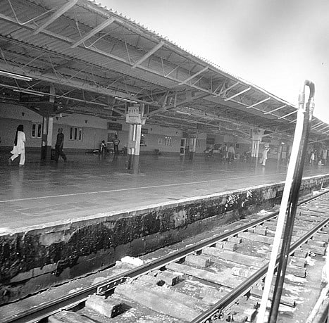 Gorakhnath Halt for New Express Trains Demanded
