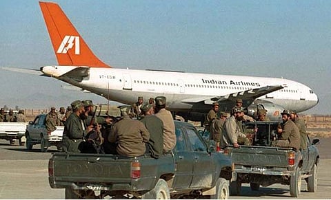 Ex-Raw Chief's Claim on Kandahar Hijack Fuels War of Words Between Congress, BJP