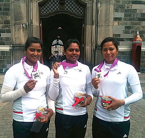 Arrow Dynamics: Silver for Women at Worlds