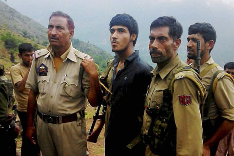 Naved, 3 Other Terrorists Were Seen Off by Top LeT Men at LoC