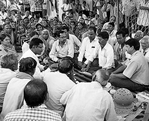 Villagers staging fast-unto-death at Lakhmara  in Bargarh | Express