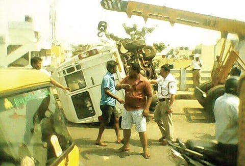 Biker Dead, Pillion Rider Hurt in Crash on Sumanahalli Flyover