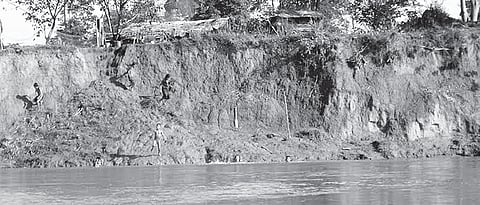 Villages Face Extinction as River Changes Course