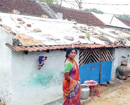 Former jute mill employees living on the edge 
