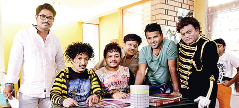 Prashant Raj 'Zooms' with Ganesh and Radhika Pandit