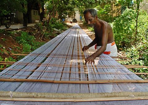 Photo documentary of Kancheepuram silk saree weavers in Tamil Nadu. EPS / Ashwin Prasath