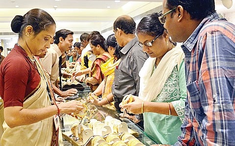 Blackmarket for gold on the rise as customers seek to evade Government eye