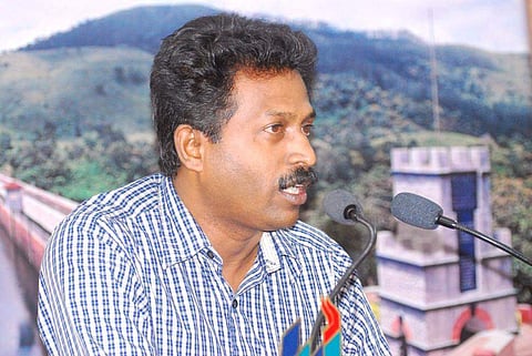 Civil engineer in Kerala, James Wilson turns demonetisation expert