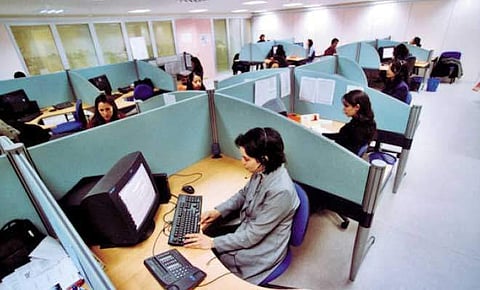 Delhi call centre con hits 3.3 million Microsoft users