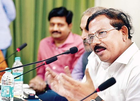 K Pandiarajan, Minister for Tamil Culture, speaks during a panel discussion on  ‘Is the media being made irrelevant by the political class?’ | Martin Louis