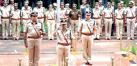New DG and IGP Neelamani Raju receives the salute after taking charge from R K Datta in Bengaluru on Tuesday | vinod kumar t