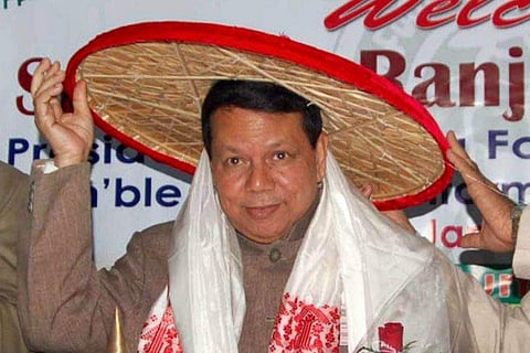 Veteran Congress leader and former information and broadcasting minister Priya Ranjan Dasmunsi breathed his last at Apollo Hospital in New Delhi at around 12.10 pm on Monday. He had suffered a massive cardiac arrest in 2008 that severely damaged one part 