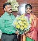 District Collector B Lakshmikantham felicitates ace archer Jyothi Surekha on Sunday  | Express