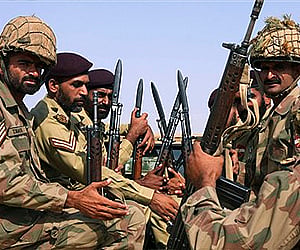 Pakistan army soldiers (File | AP)
