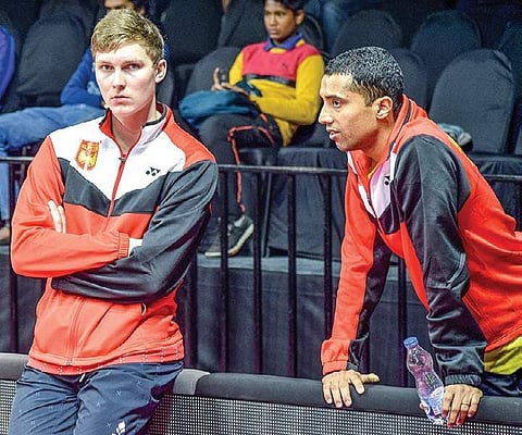Viktor Axelsen (L) |  (File | EPS)