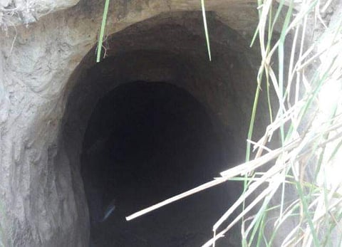 Tunnel discovered at the Indo-Bangladesh international border at Chopra in Uttar Dinajpur district of West Bengal.  (EPS)