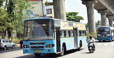 A feeder bus in the city. (EPS |  Nagaraja Gadekal)