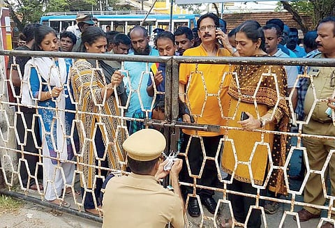Mayor Soumini Jain along with the councilors sealing the Kokers theatre with the help of police on Wednesday.