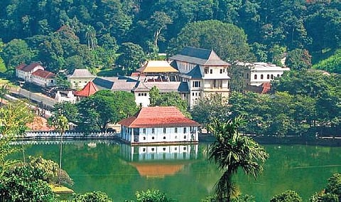 Kandy Lake