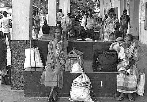 Passengers stranded at Malkangiri I EXPRESS