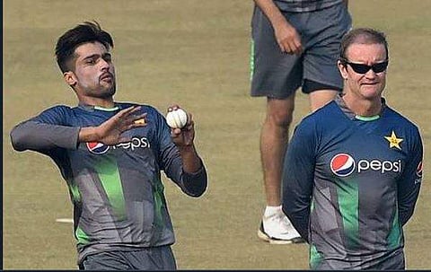 Pakistan batting coach Grant Flower (right) will get a year's extension with the team. (Photo: Twitter/Essex Cricket)