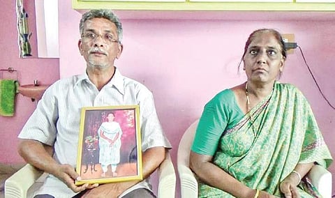 Ayesha Meera’s parents.