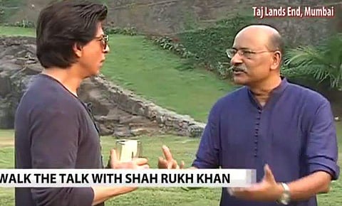 Shekhar Gupta in an episode with Bollywood actor Shahrukh Khan. (Photo | YouTube screengrab)