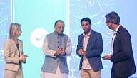 Over 4 lakh Indians embrace Google 'Tez' in just 24 hours, Pichai bullish 