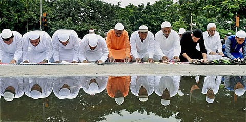 Muslims praying on Eid. (Photo | PTI)