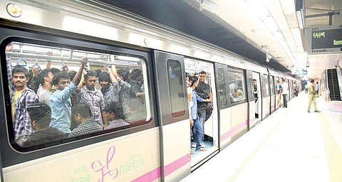 The Metro ridership during the extended three hours stood at 31,116. The Purple Line  had 20,886 riders while the Green Line registered 10, 230 commuters