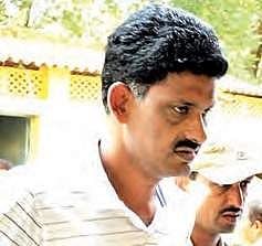 ‘VIP treatment’ to ASI Mohan Reddy infuriates victims in Karimnagar of Telangana