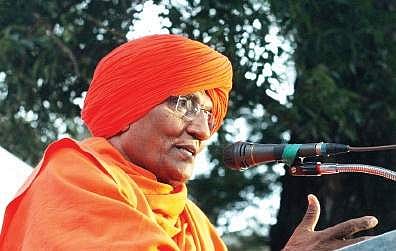 In this file photo, Swami Agnivesh delivering a talk on ‘Diversity, secularism and tolerance’ organised by the Purogamana Kala Sahitya Sangham and Manaveeyam Theruvidam Culture Collective in T’Puram.(File | EPS/Kaviyoor santhosh)