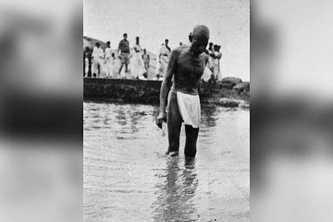 Mahatma Gandhi during a visit to Madurai in 1921 (Photo | National Gandhi Museum).
