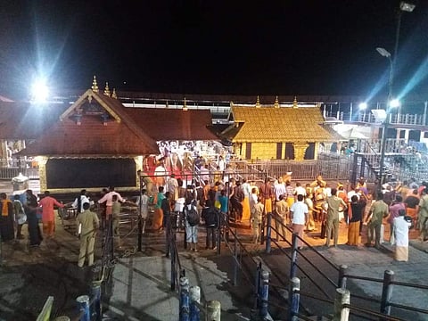 Tension at Sabarimala after rumours that a woman had entered the shrine. (Photo: EPS / Deepu)